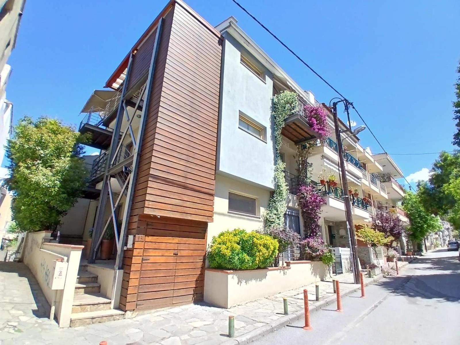 Quiet Urban Studio With Private Backyard Thessaloníki Ngoại thất bức ảnh