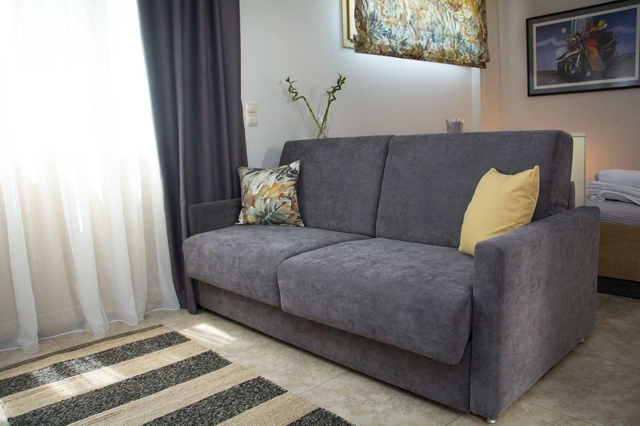 Quiet Urban Studio With Private Backyard Thessaloníki Ngoại thất bức ảnh